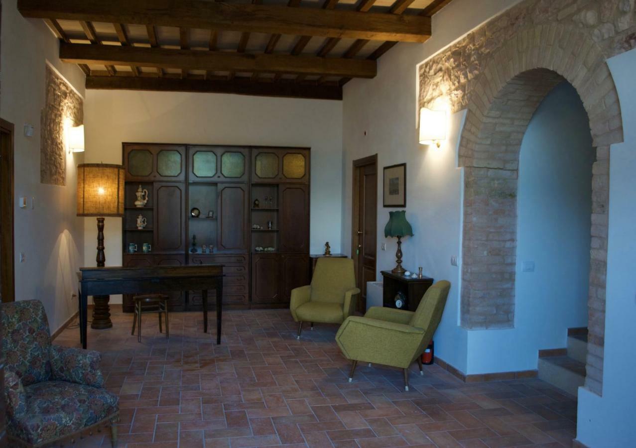 Villa Licinia Foligno Exteriör bild