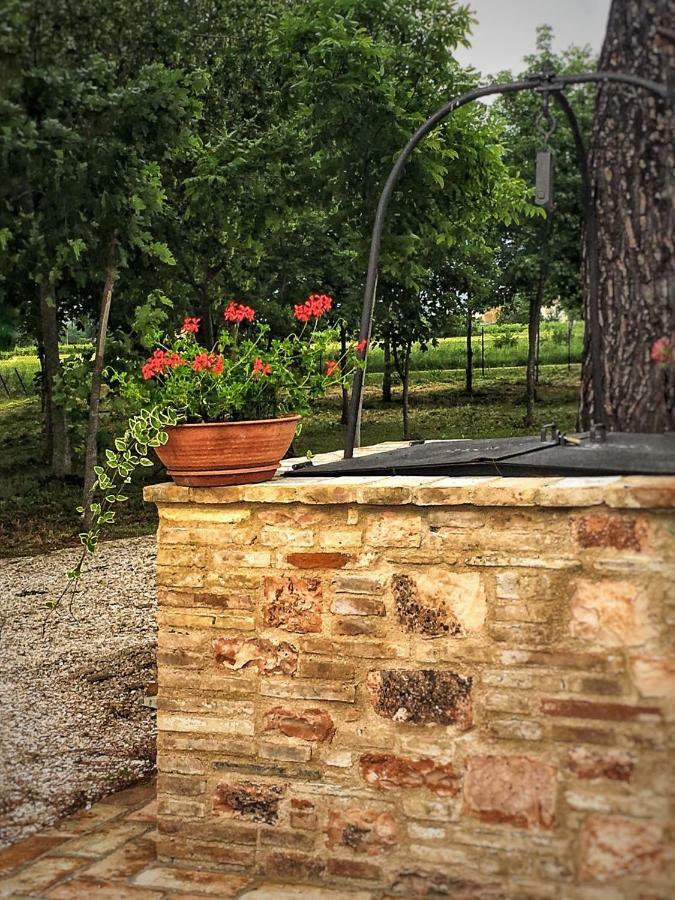 Villa Licinia Foligno Exteriör bild