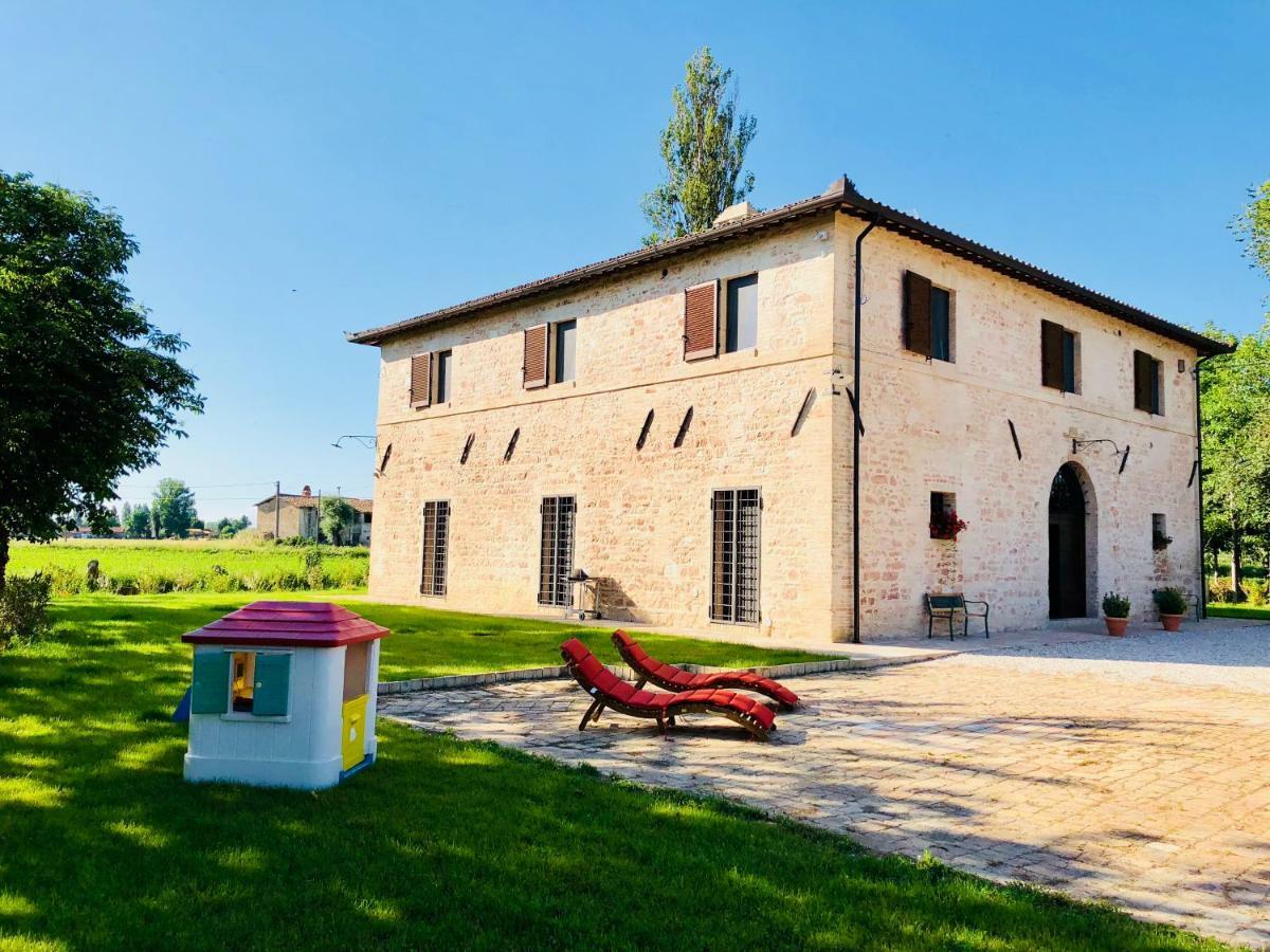 Villa Licinia Foligno Exteriör bild