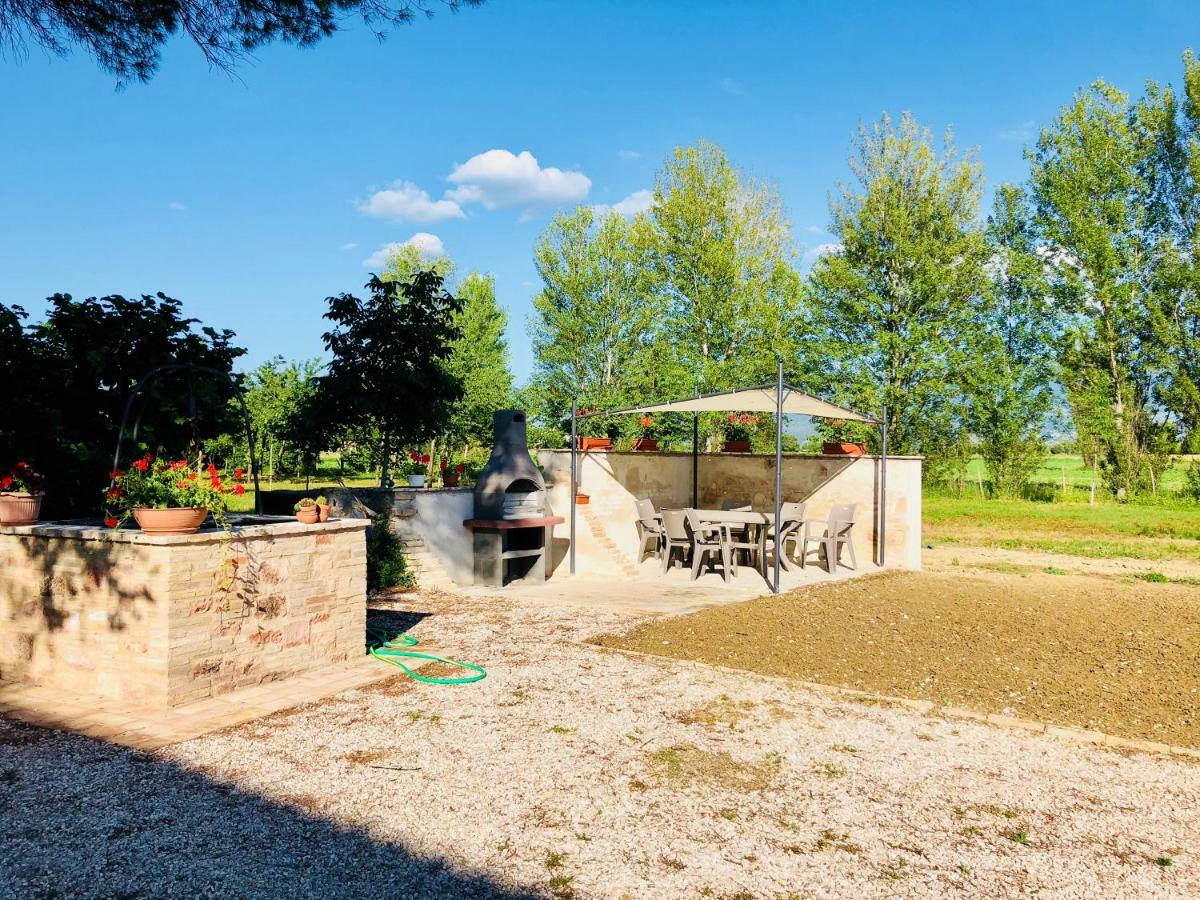 Villa Licinia Foligno Exteriör bild