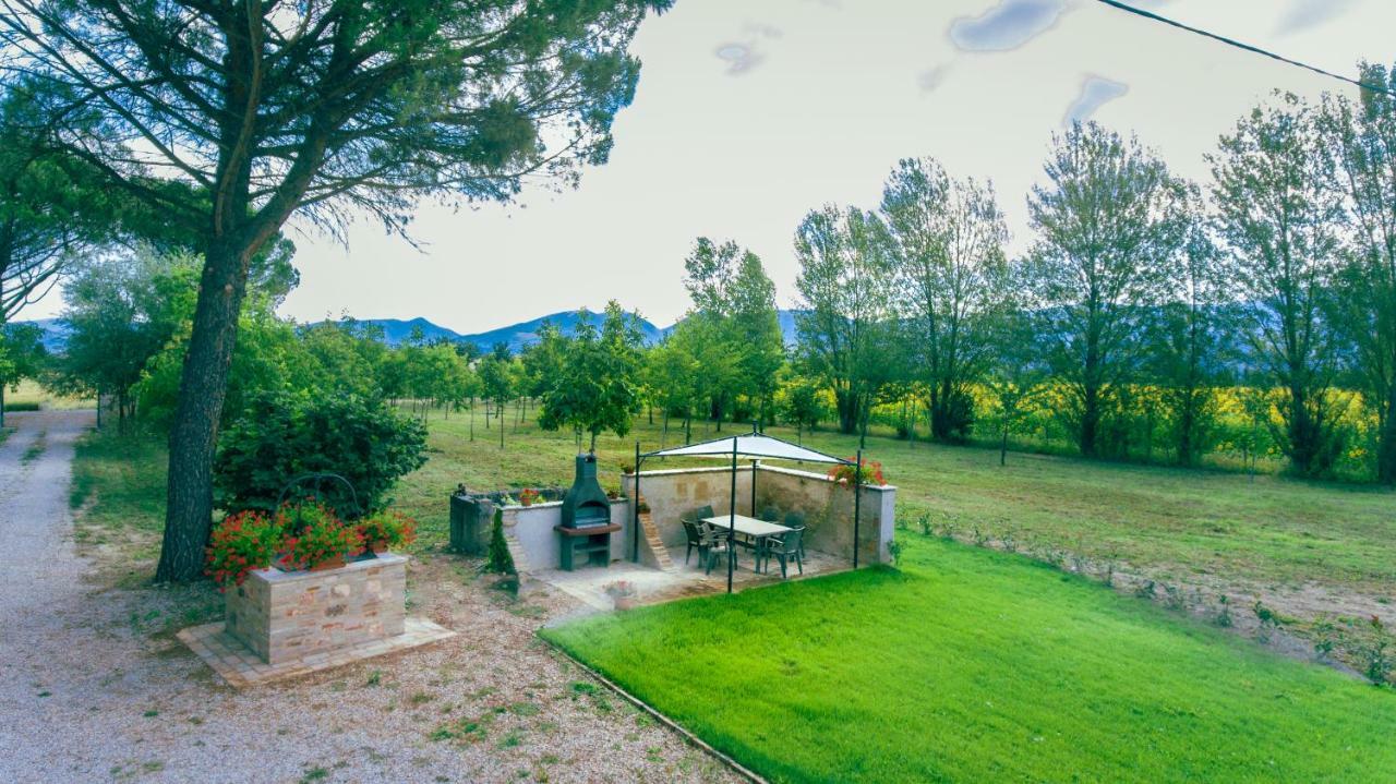 Villa Licinia Foligno Exteriör bild