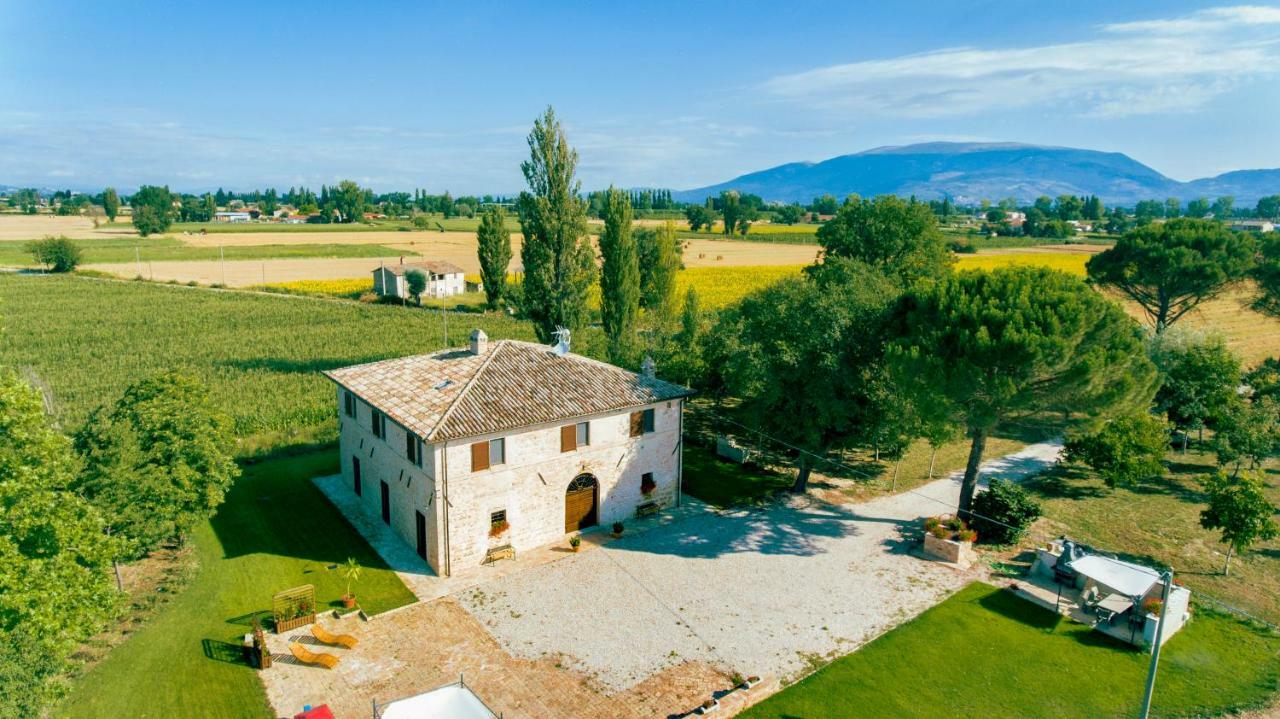 Villa Licinia Foligno Exteriör bild
